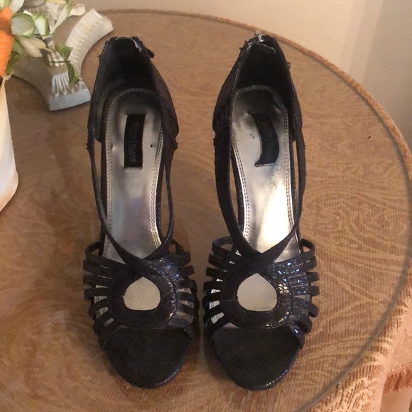 White House /black Market open toe patent leather reptile print Heels - Picture 2 of 8